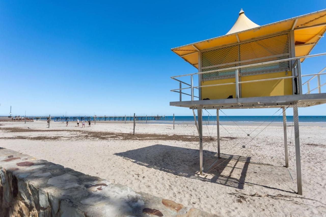 Belle Escapes - Glenelg Seaside Apartment Exteriör bild